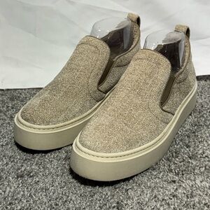 Aquatalia Women’s Lida Slip On Rubber Sole Sneakers Size 9M/39